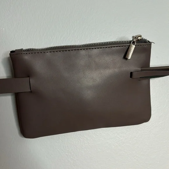 Calvin Klein Belt Bag Light Grey size medium - Picture 4 of 8